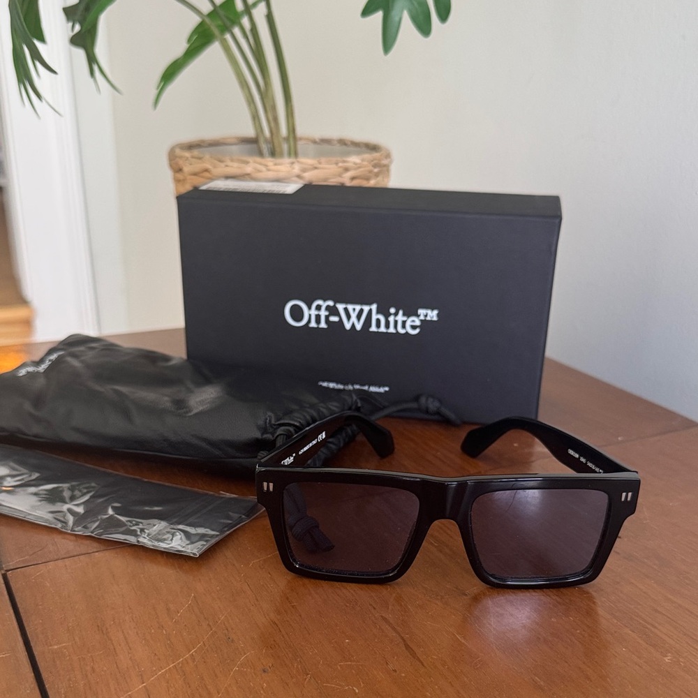 OFF WHITE Lawton Sunglasses Black Frame & Blue lenses -BRAND NEW